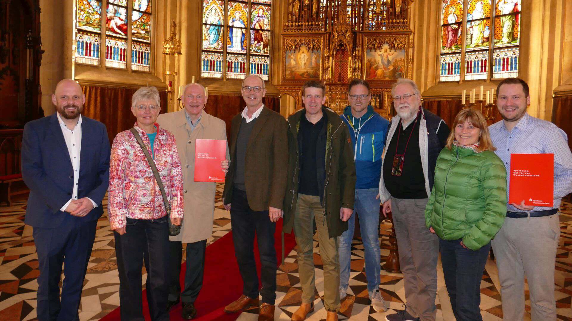 Mitglieder des Vorstands und des Stiftungsrats bei der Ehrenamtspreis-Verleihung 2026 im Dom Billerbeck